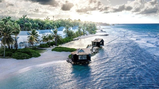 Unlock Exclusive Discounts with Last-Minute Hotel Bookings