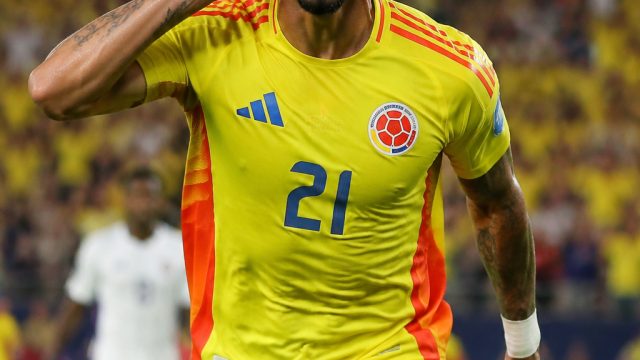 Colombia Advances to World Cup Knockouts with Muñoz's Heroics